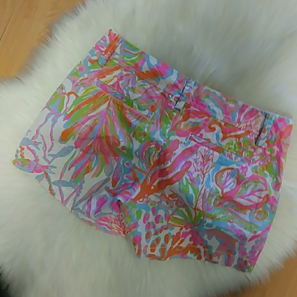 Lilly Pulitzer Callahan Shorts - Picture 8 of 8